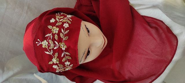 Mahroon bridal hijab 