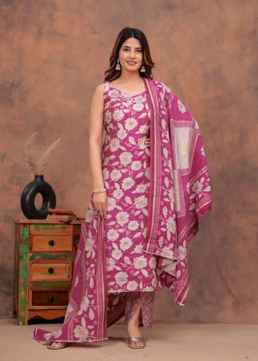 Pure muslin digital foil print kurti pant with dupatta suit | Code K192 jkw2