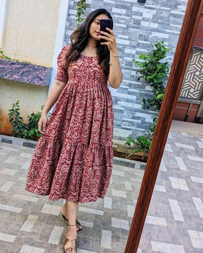 Beautiful Printed Full Flair Middi Gown | Code M154 jkw2