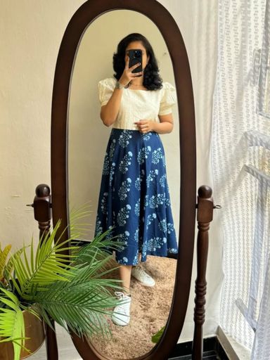 Beautiful hakoba with indigo pattern | Code M164 stt