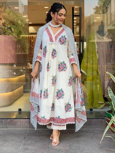 SPECIAL 3 PIECE SUIT SET | Code K250 stt