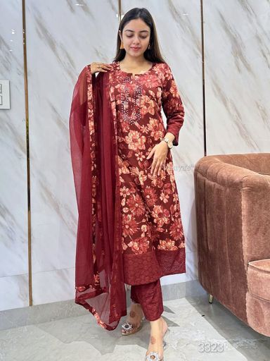 Cotton schiffl chicken lace and hand work on kurta set | Code K264 stt