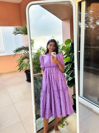 Beautiful middi with stylish  puff slavees | Code M172 stt