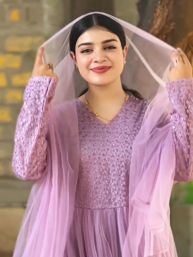 ELEGANT PARTY WEAR GOWN | Code SP111