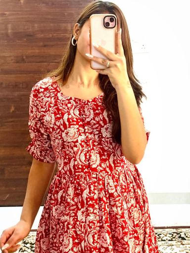 beautiful Printed Full Flair Middi Gown | Code M175 stt