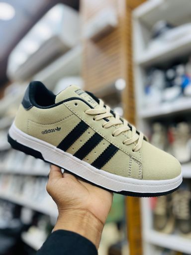 IMPORTED ADIDAS | Code IS105 qb