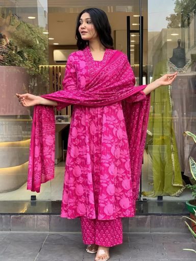 Beautiful pure cotton Floral anarkali set | Code K330 stt