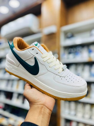 NIKE | Code S334qb