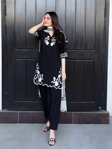 DESIGNER AND MOST TRENDING FARSI SALWAR SUIT | Code D270 GR