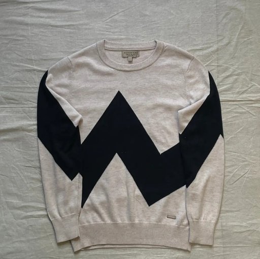 BURBERRY – CHEVRON KNIT SWEATER