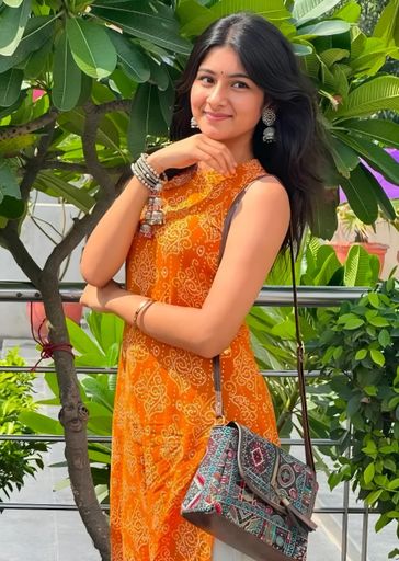 Girls Stylish Sleeveless Kurti 