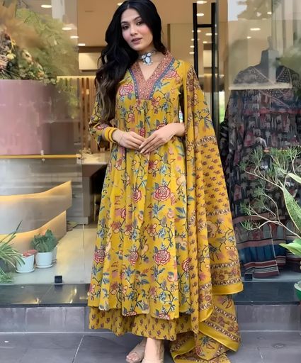 Bloom in Style: Yellow Floral Delight