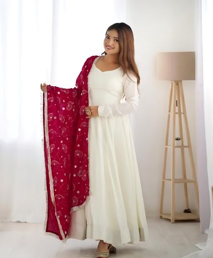 Pure Soft Vichitra  Silk Fabric Fully Flair Kali Pattern And Canvas Patta With Duppta Set,pent Ready To Wear