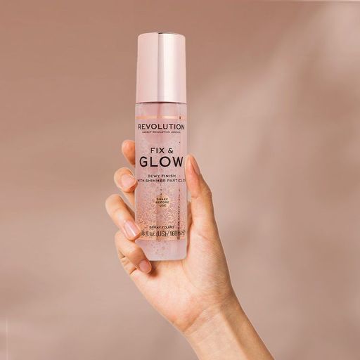 Makeup Revolution Fix & Glow Fixing Spray(100ml)