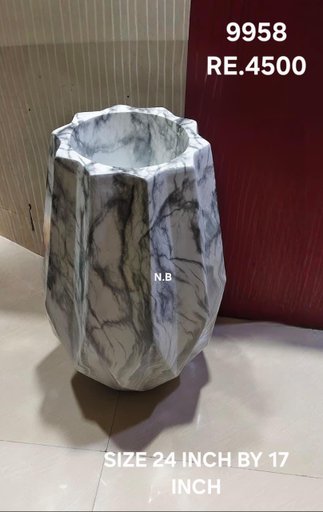 vase