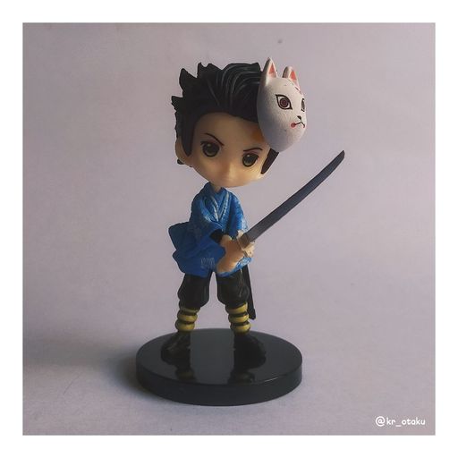 TANJIRO (II B)