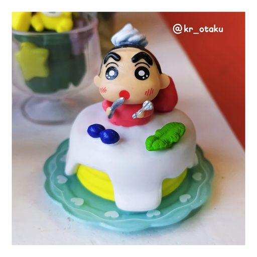 shinchan cake