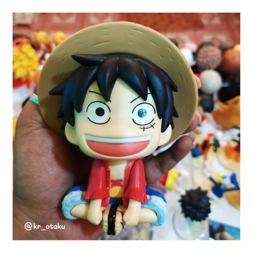 Luffy sitting Chibi