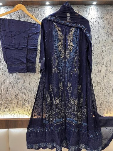 Chiffon gown ( swipe for more)