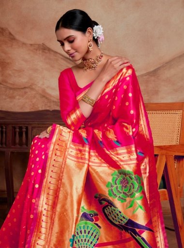 Woven Paithani Silk Blend Saree (Pink)