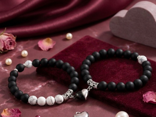 Couple heart magnet braclet  💗🤌🏻