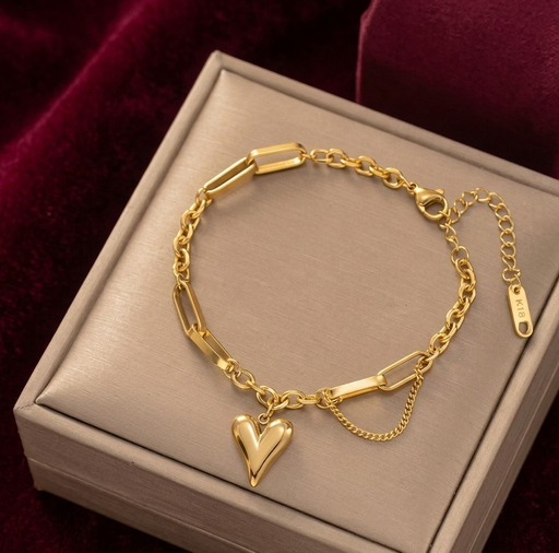 Heart Statement Pendent (golden)