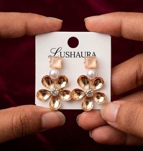 Golden flower earings 🌷