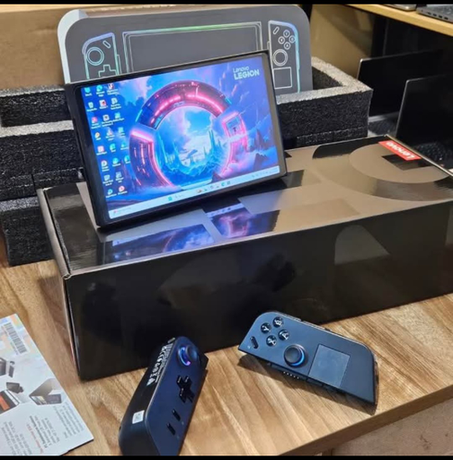 Lenovo Legion Go AMD Ryzen Z1 Extreme - (16 GB/512 GB SSD/Windows 11 Home) Handheld Gaming PC