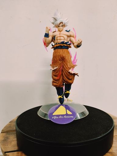 Goku Ultra Instinct form