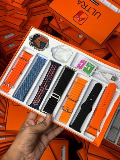 Smart Watch With 7 Straps (Charger And Case)