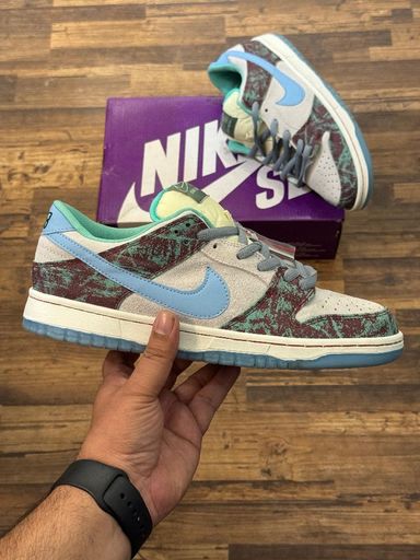 Nike Sb dunk x crenshaw skate