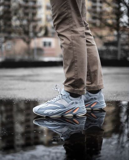 Adidas Yezzy 700
