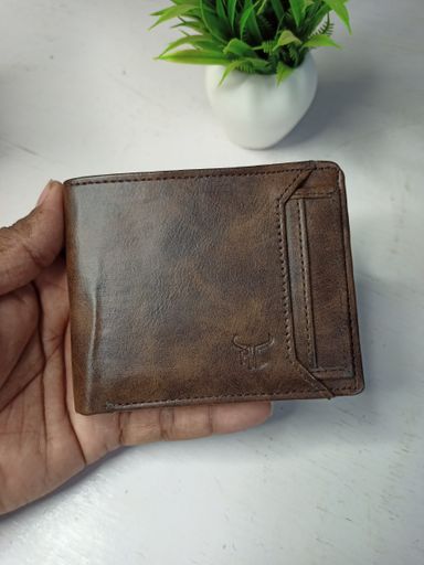Highlark exclusive leather wallet for men