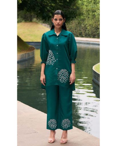 PEACOCK CO-ORD SET WITH THREADWORK (XL)