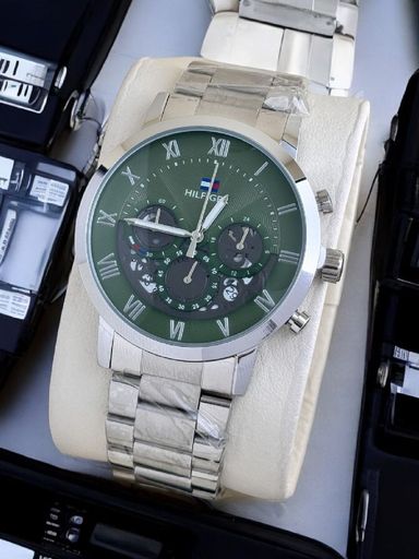 Tommy Hilfiger Signature Timepiece