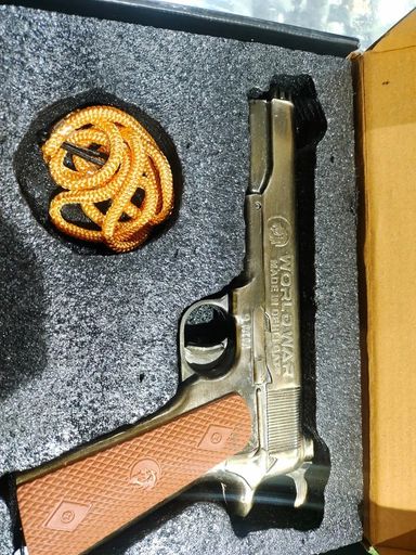 GOLDEN WORLD WAR 9 MM TOY GUN ( 1 BOX CORK+1 COVER FREE)