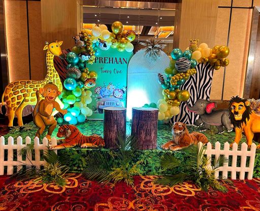 Jungle Safari Theme 