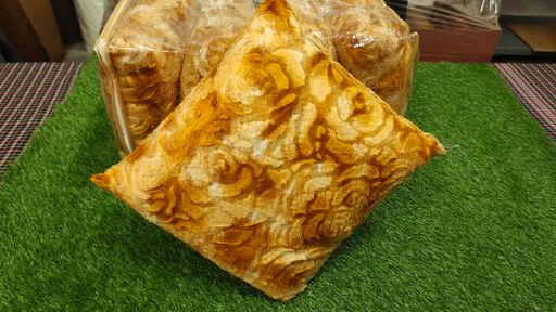 Cushion White recron