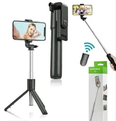 Selfie Stick with Fill Light, All in One Portable Selfie Stick Tripod Phone Holder with Detachable Wireless Remote