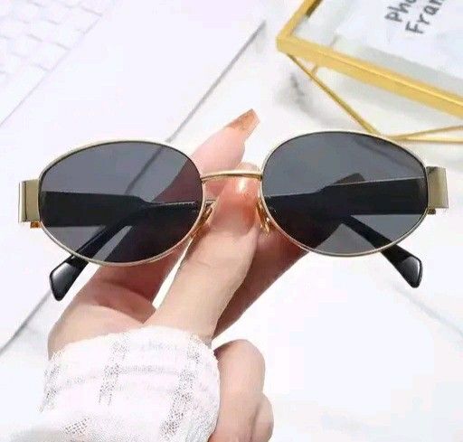 Black Retro Oval Vintge Sunglasses