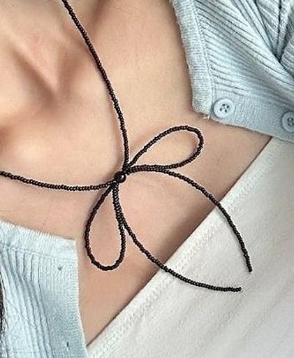Elegant Bow Charm Beaded Necklace