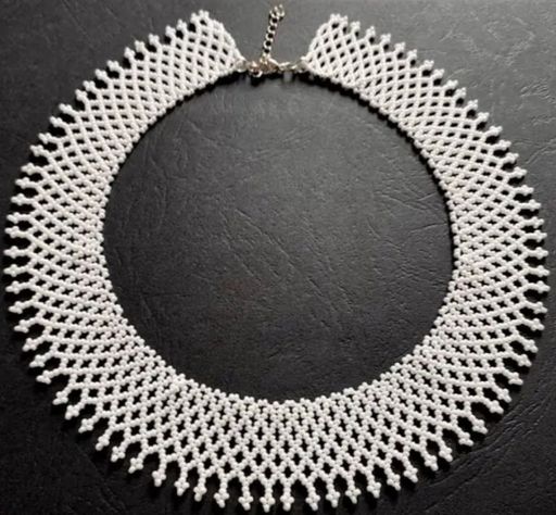 Elegant Broad Netted Bead Necklace