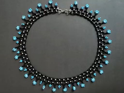 Floral Beaded Necklace 