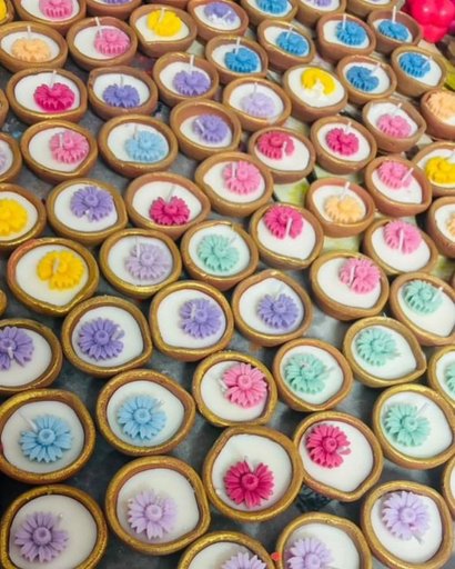 Traditional Diya Candles With Flower Toppings (Pack of 6) 