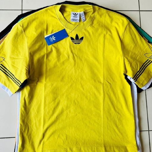 Adidas over sized t-shirts 
