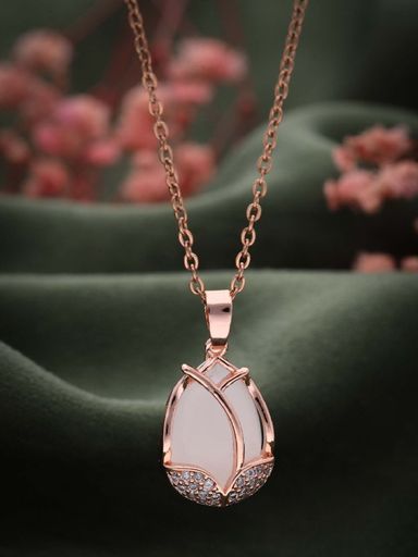 Pear Shaped Rose Gold Pendant Chain Necklace