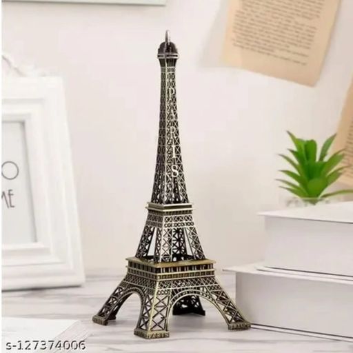Eiffel tower model for table decoration