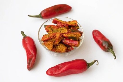 RED AATHELA MARCHI
