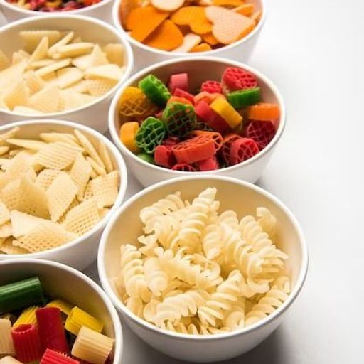 RAW PASTA AND FRYUMS