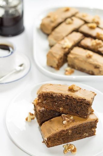 COFFEE WALNUT SLICE CAKE 